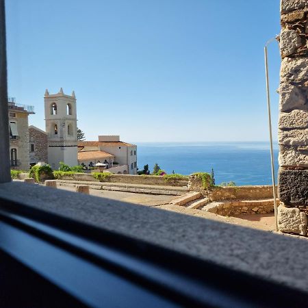 The White Domus Apartment Taormina Exterior photo