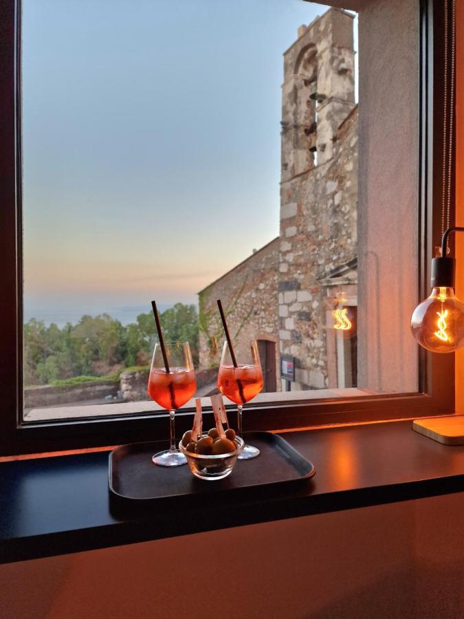 The White Domus Apartment Taormina Exterior photo