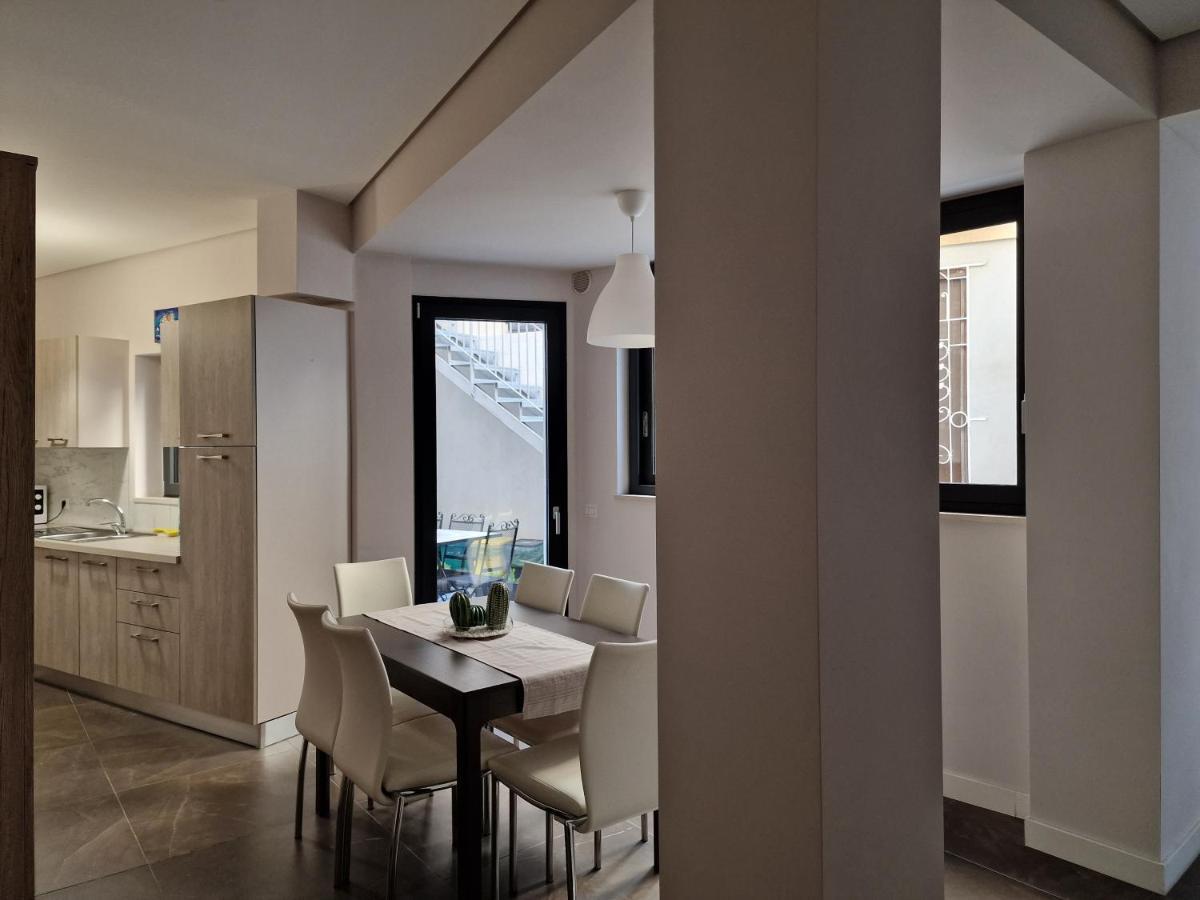 The White Domus Apartment Taormina Exterior photo